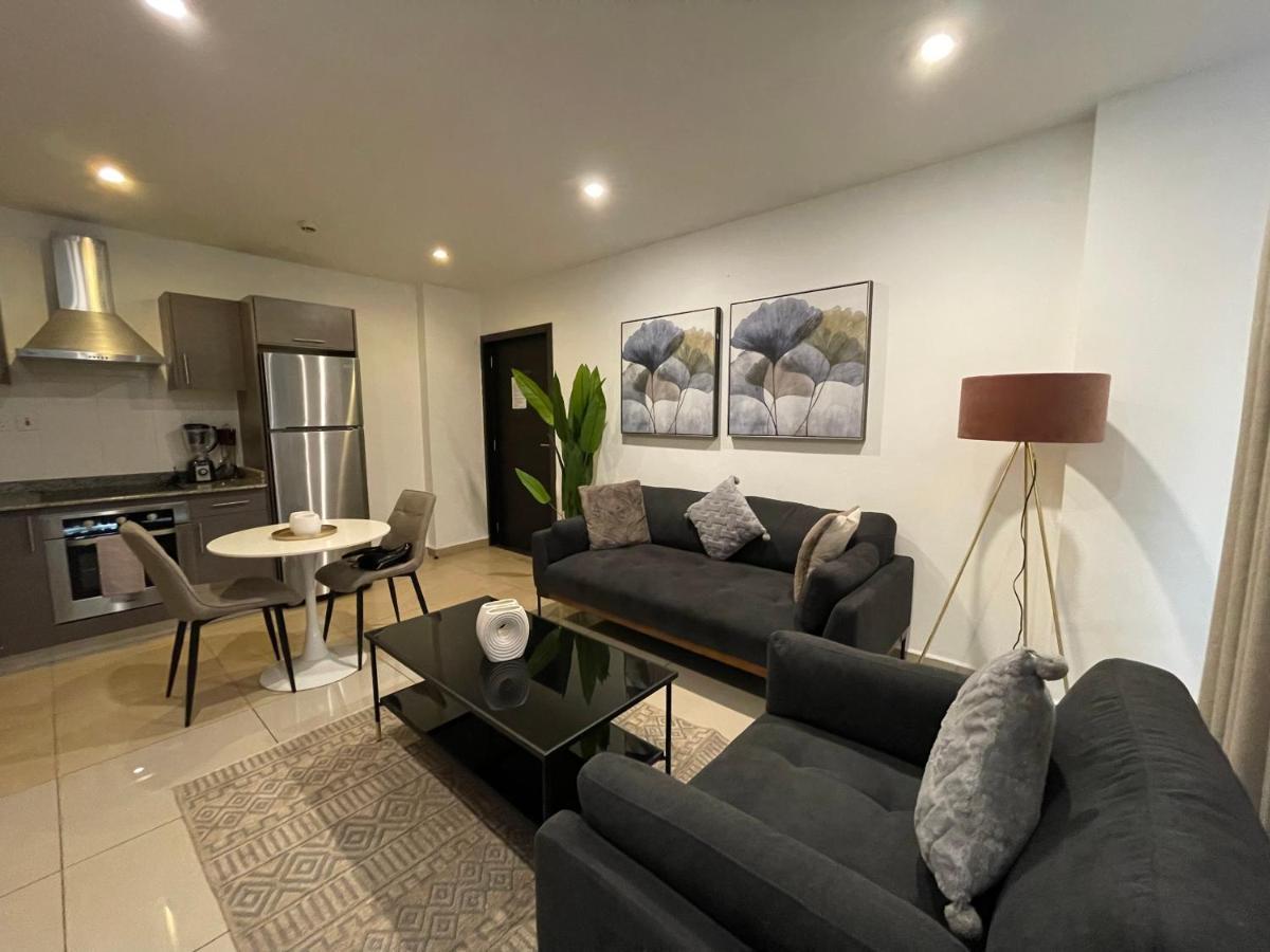 The Gallery Suites By Olive Gold Accra Exteriör bild