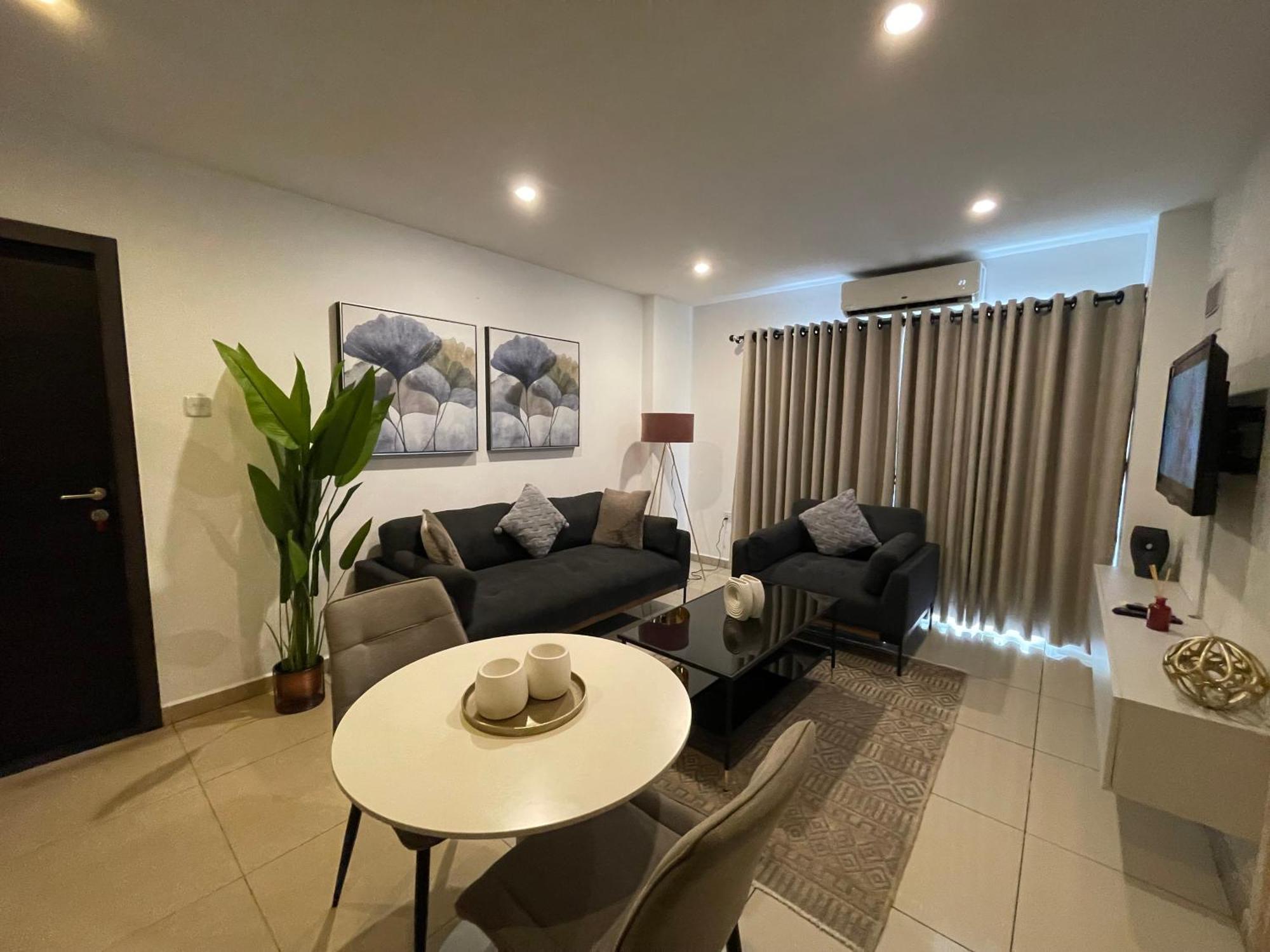 The Gallery Suites By Olive Gold Accra Exteriör bild