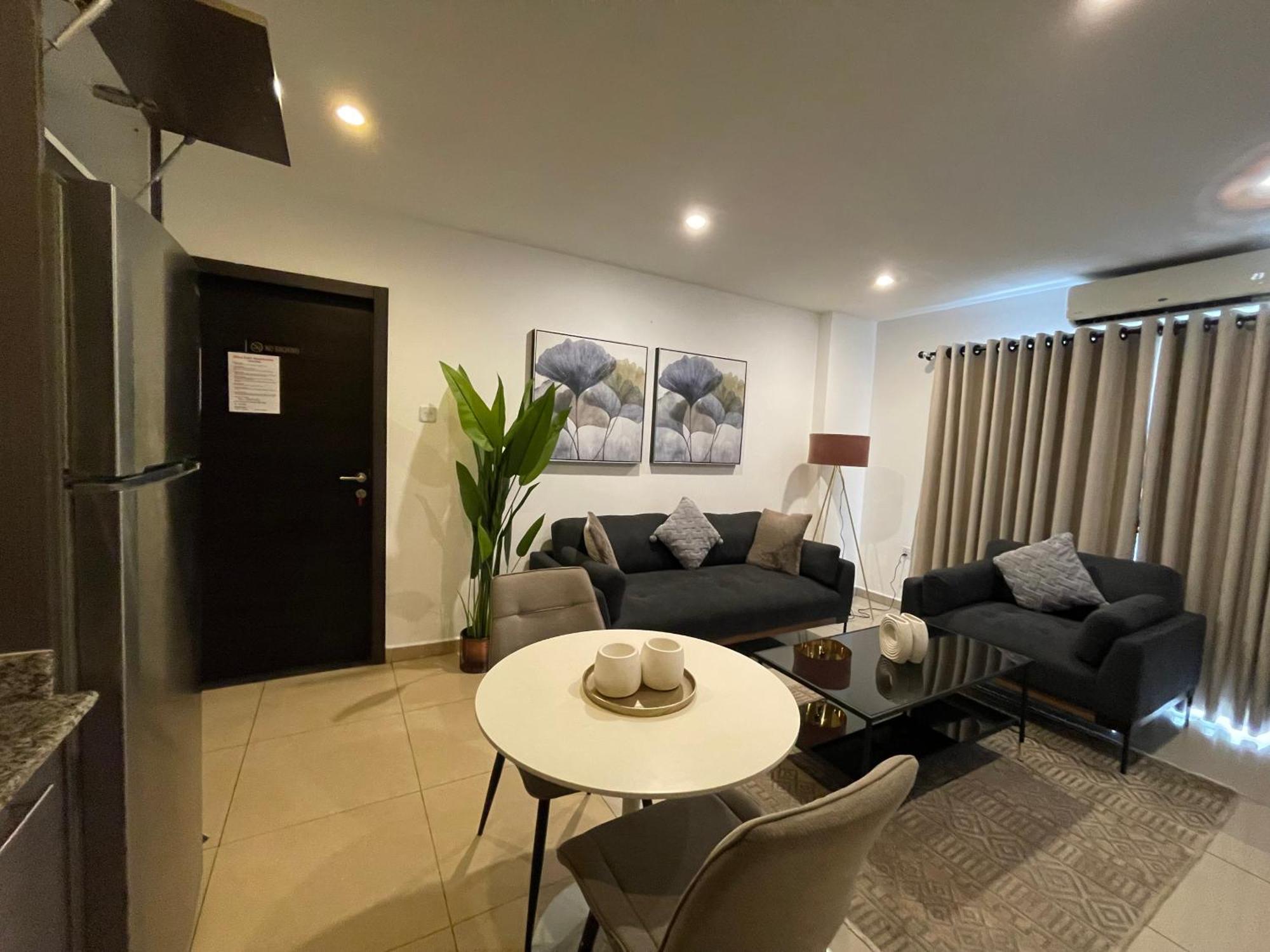 The Gallery Suites By Olive Gold Accra Exteriör bild