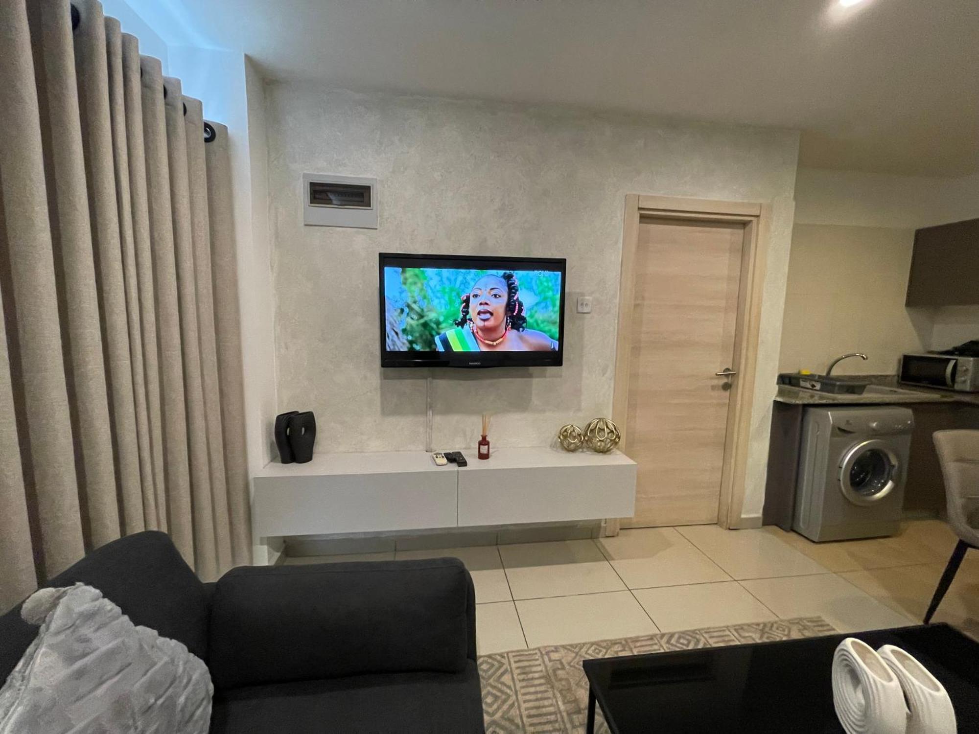 The Gallery Suites By Olive Gold Accra Exteriör bild